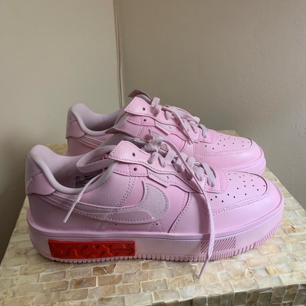 Nike air force 1 Fontank pink limited Edition size 8.5